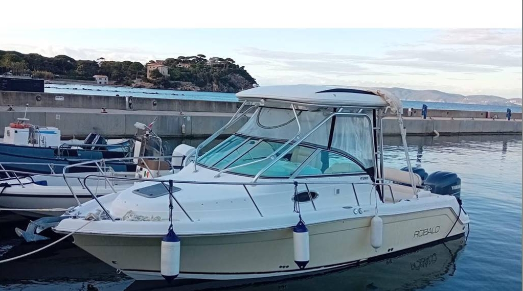 Robalo R 265 wa (2007)<br><a href=dettaglio.aspx?Id=336 >VAI ALLA SCHEDA</a>